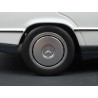 Mercedes Benz (W201) 190E 1982 (White) model 1:18 Minichamps MI-155037002