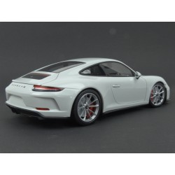 Porsche 911 (991/2) GT3 Touring 2018 (White), Minichamps 1/18 scale