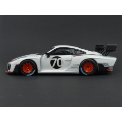 Porsche 935/19 (911 GT2 RS 2018) Martini 2018, Minichamps 1/18 scale