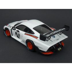 Porsche 935/19 (911 GT2 RS 2018) Martini 2018, Minichamps 1/18 scale