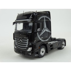 Mercedes Benz Actros MP4 1845 2012 (Black) model 1:43 IXO Models TR073