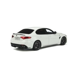 Alfa Romeo Giulia Quadrifoglio 2019 (White), OttO mobile 1/18 scale
