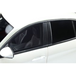 Alfa Romeo Giulia Quadrifoglio 2019 (White), OttO mobile 1/18 scale