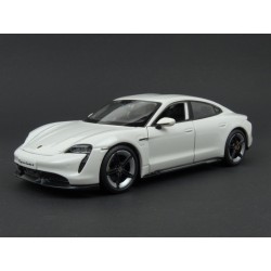 Porsche Taycan Turbo S 2020 (White) model 1:24 Bburago BB-24-18-21098W