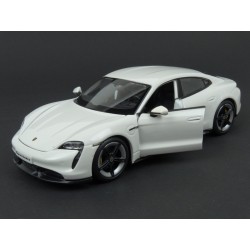 Porsche Taycan Turbo S 2020 (White) model 1:24 Bburago BB-24-18-21098W