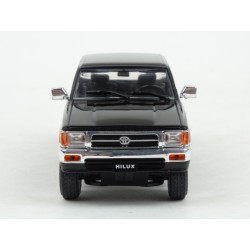 Toyota Hilux SR5 2,4TD 1997 (Black) model 1:43 First 43 Models F43-132