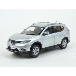 Nissan X-Trail (T32) 2014 (Silver)