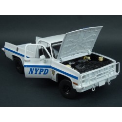 Chevrolet CUCV M1008 New York Police Department (NYPD) 1984, GreenLight 1/18 scale