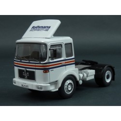 MAN Büssing 19.320 Rothmans-Porsche Racing Transporter 1982 model 1:43 IXO Models TTR022