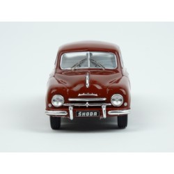 Škoda 1200 1952 model 1:43 IXO Models CLC371N
