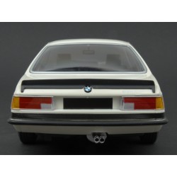 BMW (E24) 635 CSi 1982 (White) model 1:18 Minichamps MI-155028102