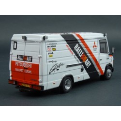 Mercedes Benz 814 D Rally Assistance Mitsubishi Ralliart Europe 1990 (RAC Rallye) model 1:43 IXO Models RAC345X