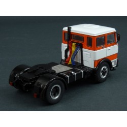 Fiat 619 N1 1980 (White/Orange) model 1:43 IXO Models TR093