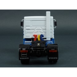 Volvo F10 Polar Express 1983 model 1:43 IXO Models TR099