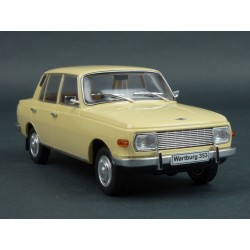 Wartburg 353 1967 model 1:24 WhiteBox WB124076