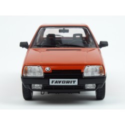 Škoda Favorit 1989 model 1:24 WhiteBox WB124092