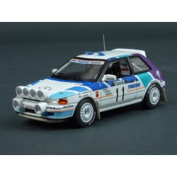 Mazda 323 GTX Nr.11 1000 Lakes Rallye 1990 model 1:43 IXO Models RAC358B