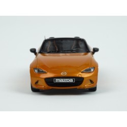 Mazda MX-5 (ND) Roadster 2019 (Orange Met.) model 1:43 IXO Models CLC409N