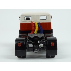 Fiat 690 T1 1961 (Red/Cream) model 1:43 IXO Models TR101