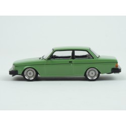 Volvo 242 Customs 1980 (Green) model 1:43 IXO Models MOC312
