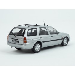 Ford Escort Turnier 1996 (Silver Met.) model 1:43 IXO Models CLC396N