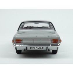 Opel Diplomat A V8 Coupé 1965 model 1:24 WhiteBox WB124082-O
