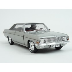 Opel Diplomat A V8 Coupé 1965 model 1:24 WhiteBox WB124082-O