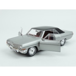 Opel Diplomat A V8 Coupé 1965 model 1:24 WhiteBox WB124082-O