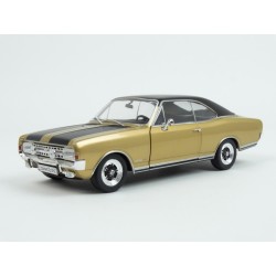 Opel Commodore A GS/E 1970 (Gold Met.) model 1:24 WhiteBox WB124105-O