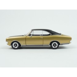 Opel Commodore A GS/E 1970 (Gold Met.) model 1:24 WhiteBox WB124105-O