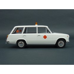 Seat 124 Familiar Ambulance 1968, Triple9 1/18 scale
