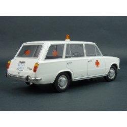 Seat 124 Familiar Ambulance 1968, Triple9 1/18 scale
