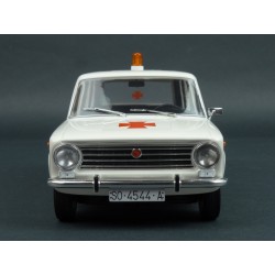 Seat 124 Familiar Ambulance 1968, Triple9 1/18 scale