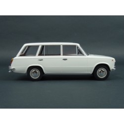 Lada 1200 Combi (VAZ 2102) 1970 (White) model 1:18 Triple9 T9-1800232
