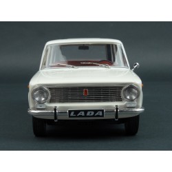 Lada 1200 Combi (VAZ 2102) 1970 (White) model 1:18 Triple9 T9-1800232