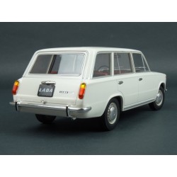 Lada 1200 Combi (VAZ 2102) 1970 (White) model 1:18 Triple9 T9-1800232