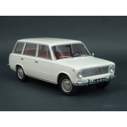 Lada 1200 Combi (VAZ 2102) 1970 (White) model 1:18 Triple9 T9-1800232