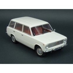 Lada 1200 Combi (VAZ 2102) 1970 (White) model 1:18 Triple9 T9-1800232