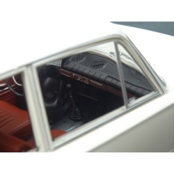 Lada 1200 Combi (VAZ 2102) 1970 (White) model 1:18 Triple9 T9-1800232