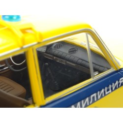 Lada 1200 Combi (VAZ 2102) Milicia 1970 model 1:18 Triple9 T9-1800233