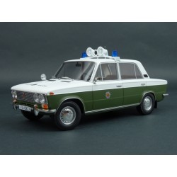 Lada 1500 (VAZ 2103) Volkspolizei 1975, Triple9 1/18 scale