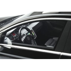 Volkswagen Passat R36 Variant (B6) 2008 (Black), OttO mobile 1/18 scale