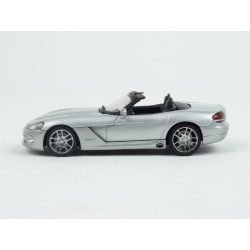 Dodge Viper SRT-10 2003 (Silver) model 1:43 AUTOart 51703