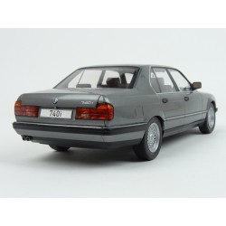 BMW (E32) 740i 1992 (Grey Met.), MCG (Model Car Group) 1/18 scale