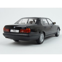 BMW (E32) 750i 1992 (Black Met.) model 1:18 MCG (Model Car Group) MCG18162