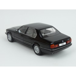 BMW (E32) 750i 1992 (Black Met.) model 1:18 MCG (Model Car Group) MCG18162