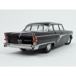 GAZ-13 Chaika 1959 (Black), Triple9 1/18 scale