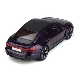 Audi RS e-tron GT 2021 model 1:18 GT Spirit GT392