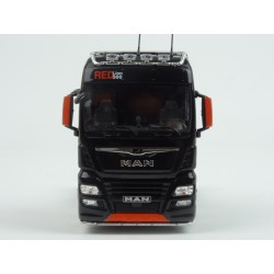MAN TGX XXL (D38) Red Lion 500 2019 model 1:43 IXO Models TR132.22