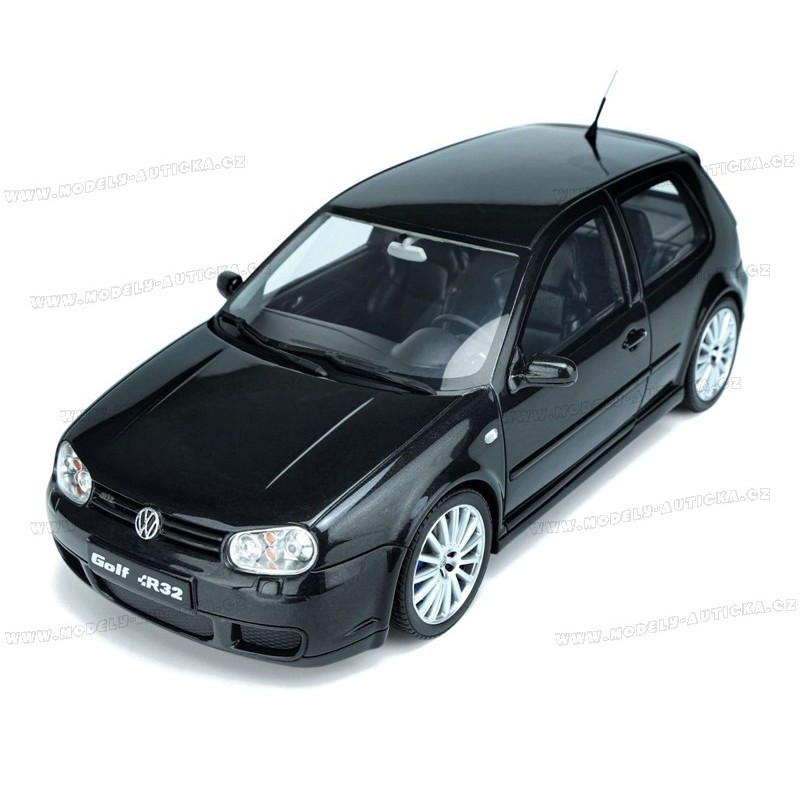 Volkswagen Golf IV R32 2003 model 1:18 OttO mobile OT964